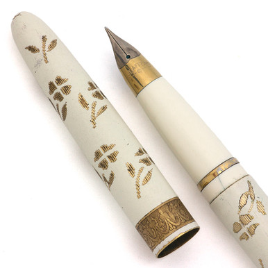 Lady Sheaffer XXIII Skripsert Fountain Pen (1959) - White w Gold