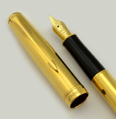 Parker Sonnet Fountain Pen - 2003, Smooth Gold w Gold Trim, 18k