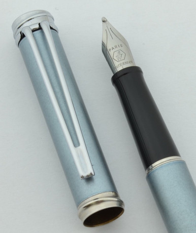 Faber-Castell Loom Fountain Pen - Piano White, Broad Steel Nib (Mint, Works  Well) - Peyton Street Pens