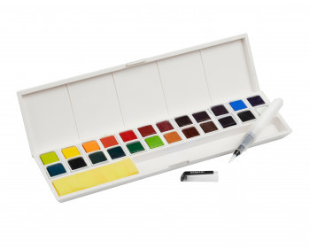 Derwent Inktense Paint Pan Studio Set 24