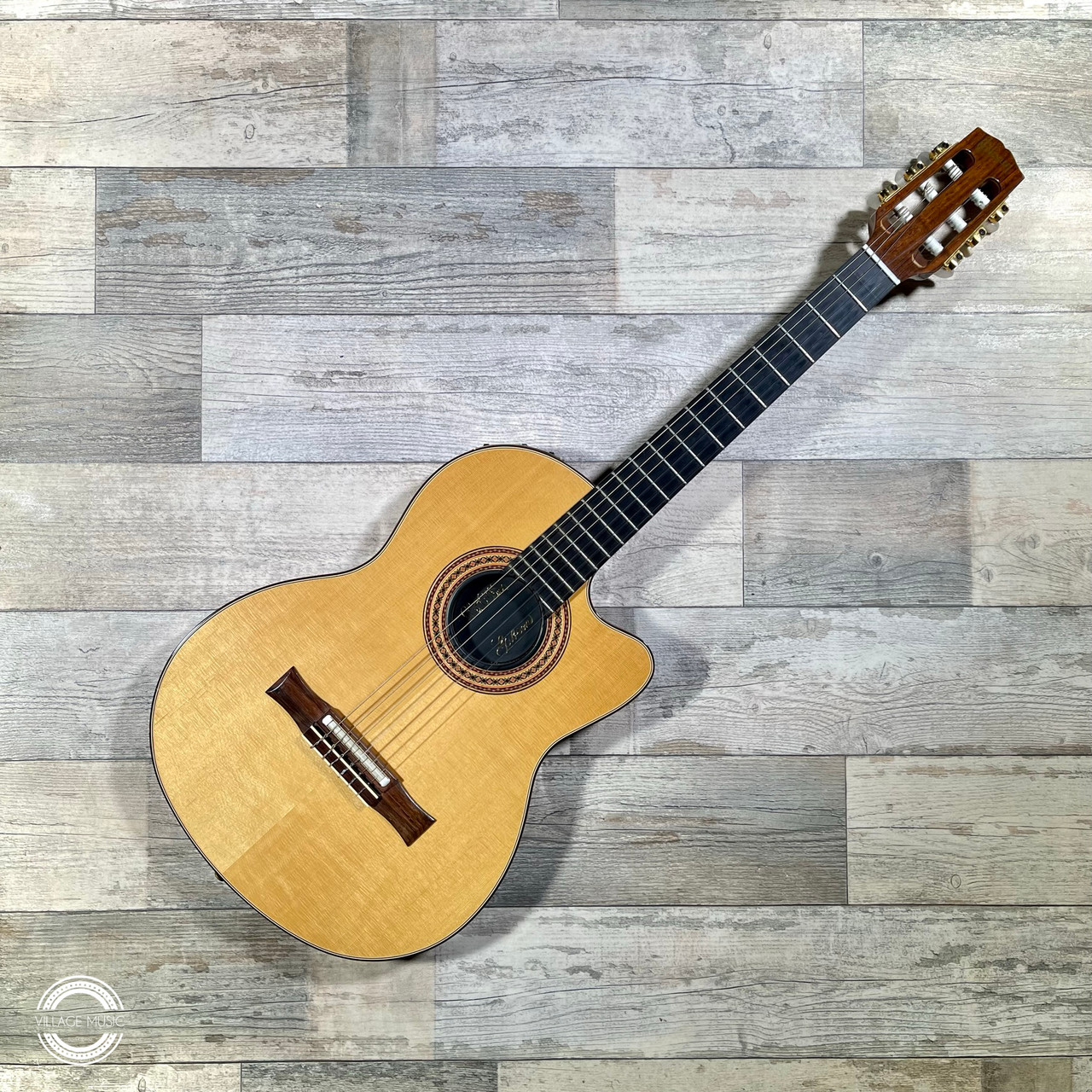 SOLD - 1998 Gibson Chet Atkins CEC - Natural