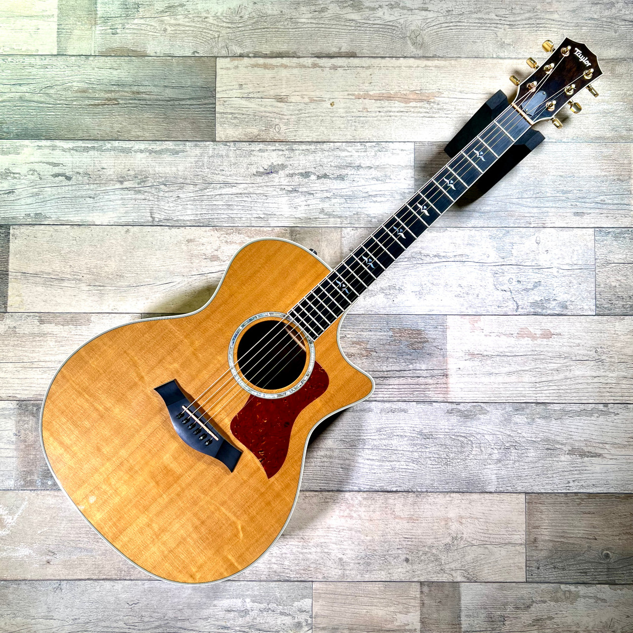 2005 Taylor 615CE -Grand Auditorium ES1.3 pickup