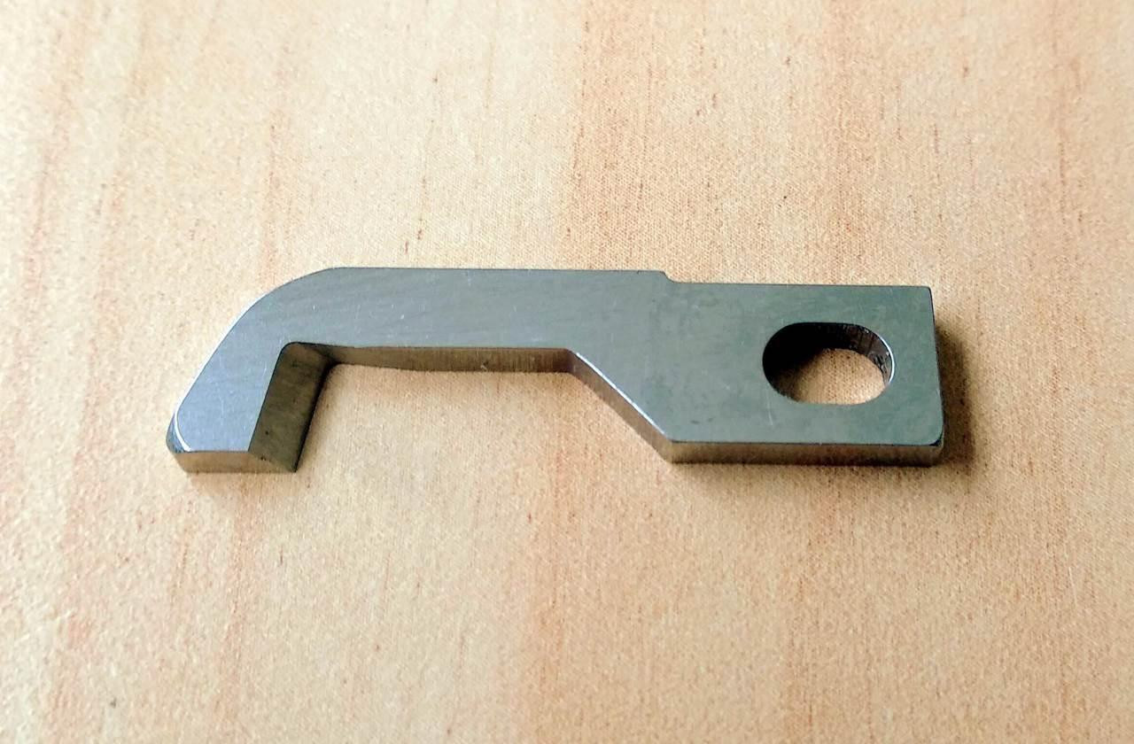 GLOBE OVERLOCKER upper knife 11420