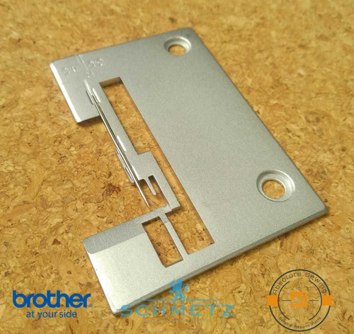  Singer and Pfaff needle plate 