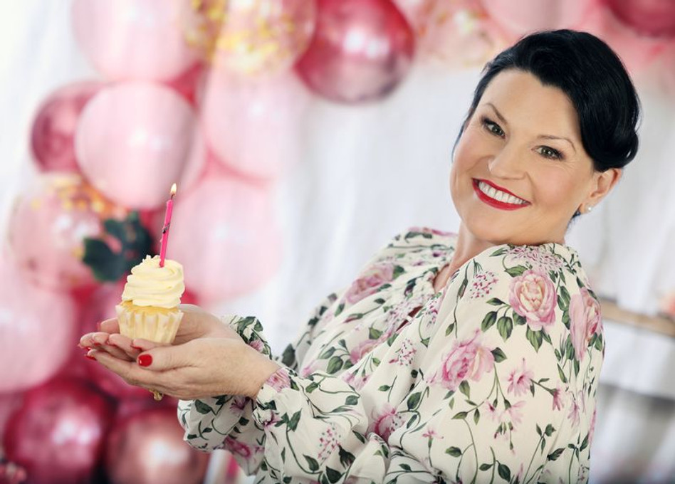 Cake Crumbs with Melanie Robey from Dingley Lane Cupcakery