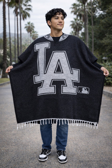 LA Dodgers Baseball Team Reversible Woven Poncho Adult One Size 