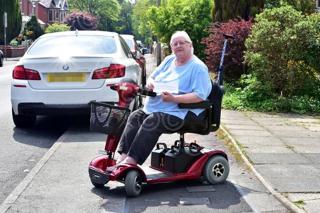 39674795Ann Sutcliffe who has been putting notices on parked cars on