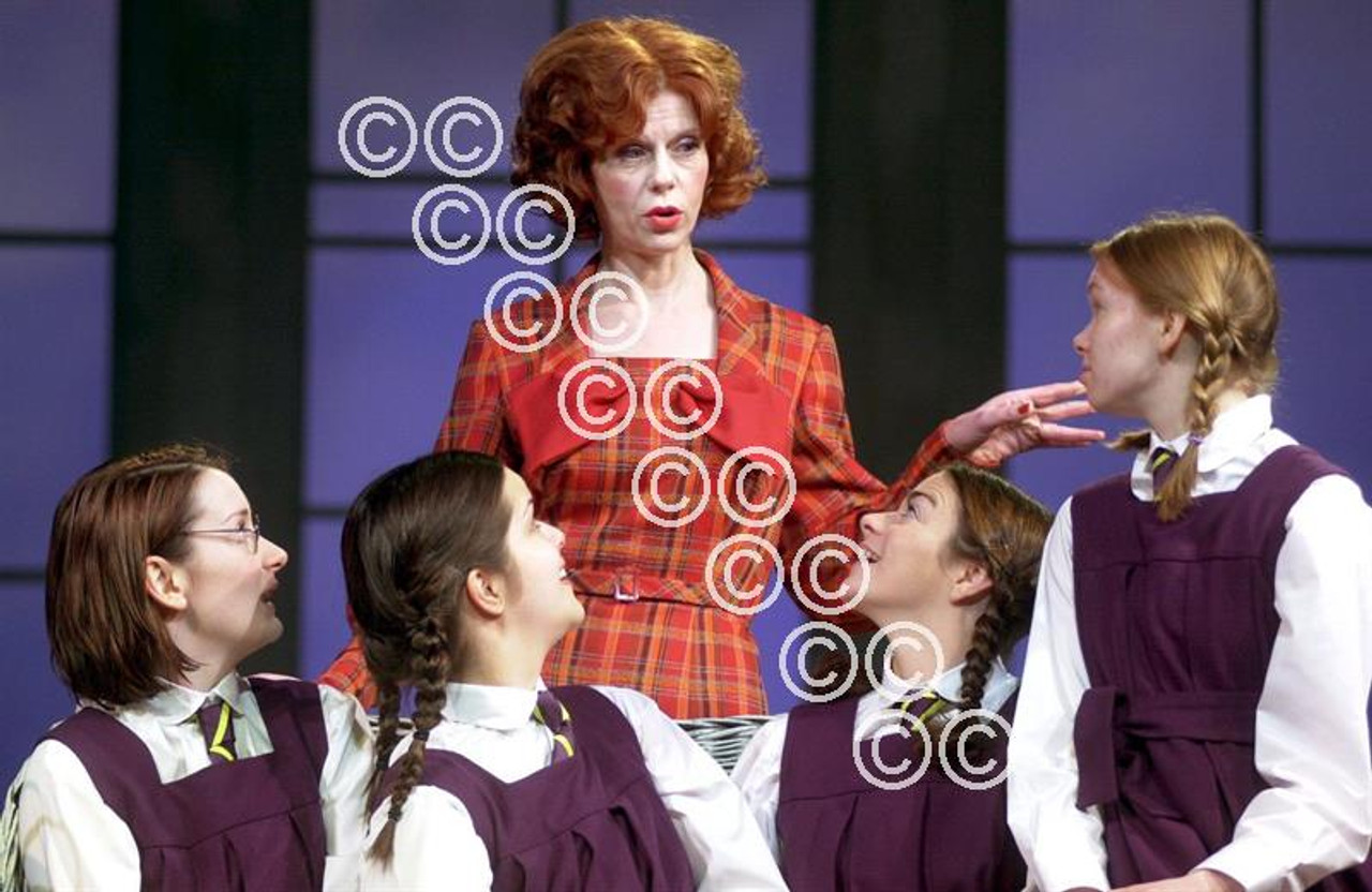 39847950 01redmond brodie1GT SIOBHAN REDMOND AS JEAN BRODIE WITH