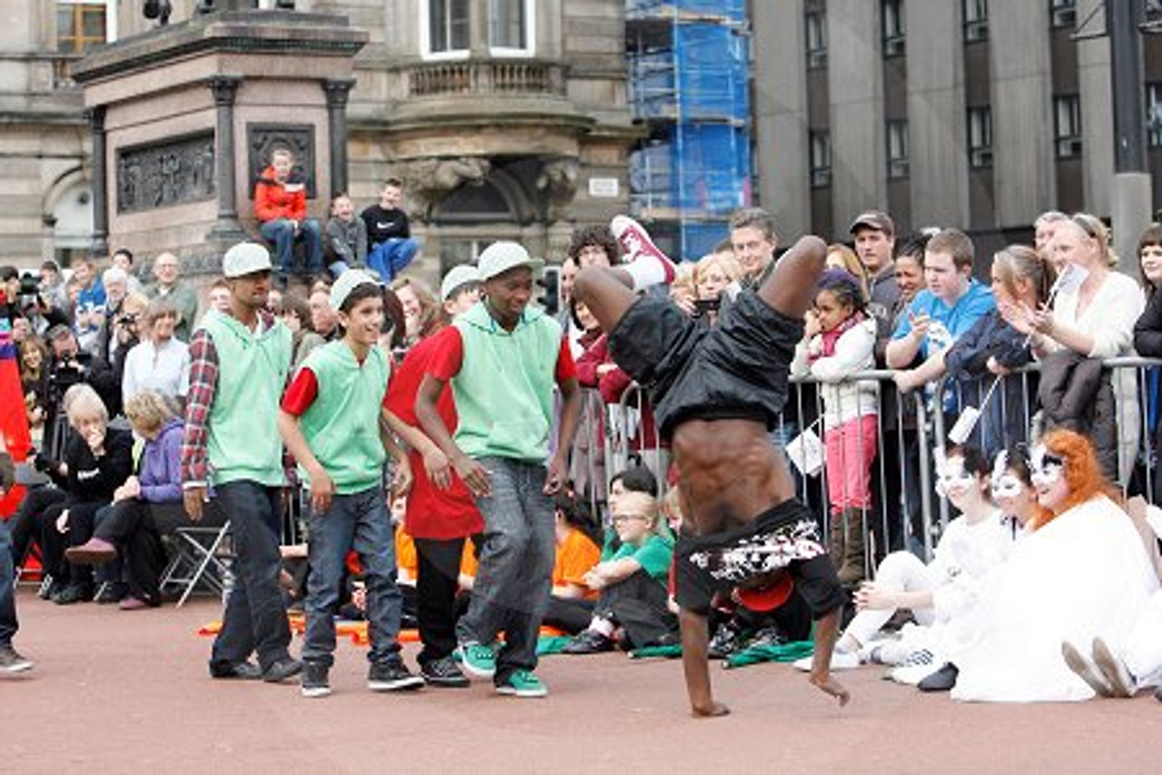 16211147The Games Belong to Glasgow Commonwealth Games Flag Handover