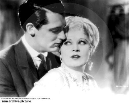38715301-CARY GRANT AND MAE WEST IN THE COMEDY FILM DIAMOND LIL