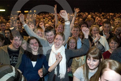 Did travis play at barrowlands christmas eve