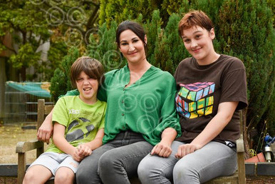 39569317-Georgia King has Tourette s Syndrome and her family are