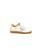 Golden Goose - Ball Star uomo in pelle bianca e dettagli arancio