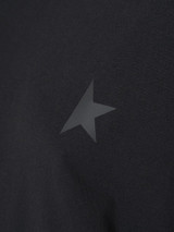 Golden Goose - T-shirt nera Collezione Star con stella tono su tono sul davanti