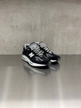New Balance - UK 991v2 - U991BK2 - black con smoked pearl e silver