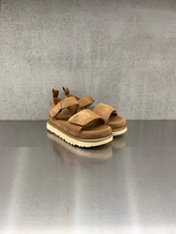 UGG - Sandalo Goldenstar - chestnut - CHE