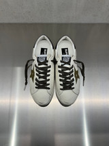 Golden Goose - Super-Star uomo in pelle bianca con stella verde militare e talloncino antracite