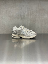 New Balance - U1906RCN - bianca e bronzo