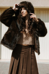 Bully - Giacca in ecopelliccia con cappuccio testa di moro