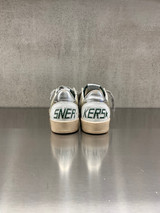 Golden Goose - Ball Star uomo in pelle e rete bianca con stella verde e talloncino argento