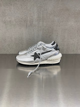 Golden Goose - Marathon donna con tomaia in nylon ripstop di colore argento e stella nera