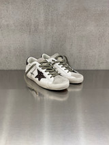 Golden Goose - Super-Star donna in pelle bianca con stella e talloncino in glitter testa di moro
