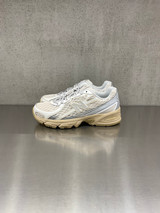 New Balance - U740300 Bianca e beige