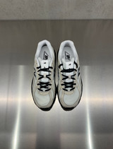 New Balance - U7404OO bianca e nera