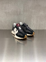 New Balance - W327KC nera e bianca