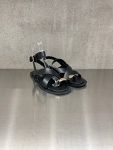 Bibi Lou - Sandalo infradito basso in pelle nera con dettaglio oro