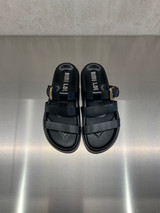 Bibi Lou - Sandalo basso in pelle nera con fibbia oro