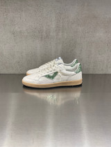 4B12 - Sneakers PLAY.NEW - D2014 in pelle bianca con talloncino e logo verde glitterato