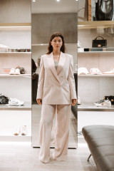 Dondup - Blazer monopetto over ad un bottone con rever a lancia in raso cipria