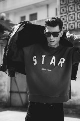 Golden Goose - Felpa Unisex Star in cotone grigio fumo slavato con ricamo 'Star'