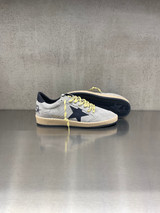 Golden Goose - Ball Star uomo in suede grigio con stella e talloncino in pelle blu