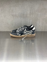 Golden Goose - Ball Star uomo in pelle nera con stella in suede nera e talloncino in pelle bianco