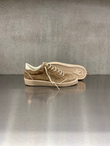Golden Goose - Ball Star donna in suede tabacco con stella ton sur ton e talloncino platino