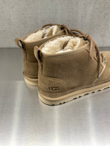 UGG - Allacciata da uomo Neumel in pelle scamosciata fango