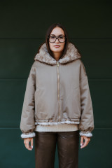 ully - Parka corto reversibile tortora con pelo sfumato marrone