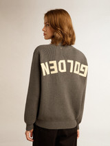 Golden Goose - Maglione girocollo da donna in cotone grigio scuro con logo sul retro