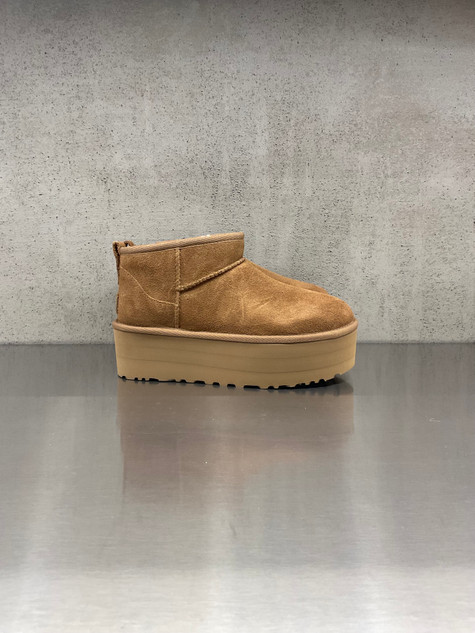 UGG - Boot classic ultra mini con plateau nocciola - chestnut - CHE