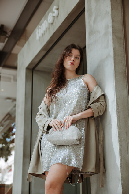 Twenty Fourhaitch - Pouch bag in maglia di cristalli con chiusura metallica argento