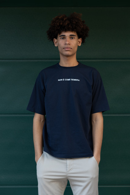 Aspesi - T-shirt uomo  in jersey di cotone con stampa -Non è come sembra-