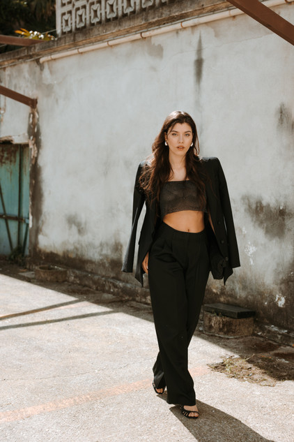 Twenty Fourhaitch - Top crop New Cetus nero in maglia strass dunham