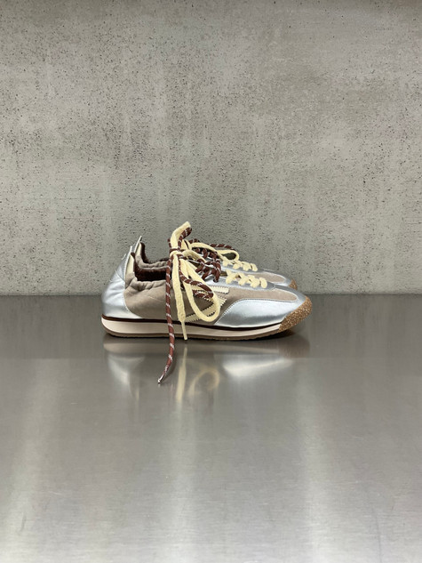 Puraai - Sneakers D6.02 Radio in velluto sabbia