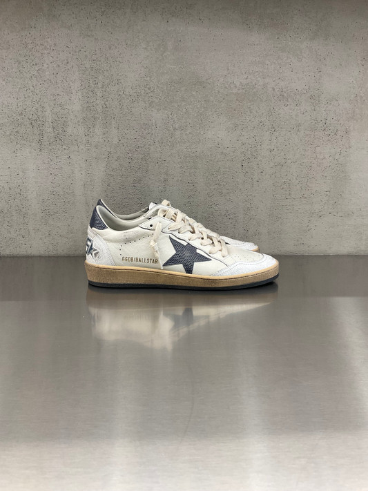 Golden Goose - Ball Star uomo in pelle bianca con stella indaco stampa rettile