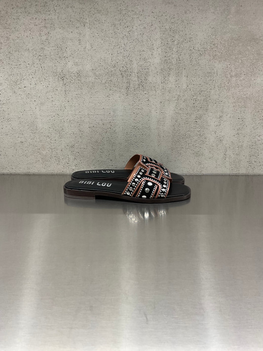 Bibi Lou - Ciabattina Holly Flat in pelle nera con borchie