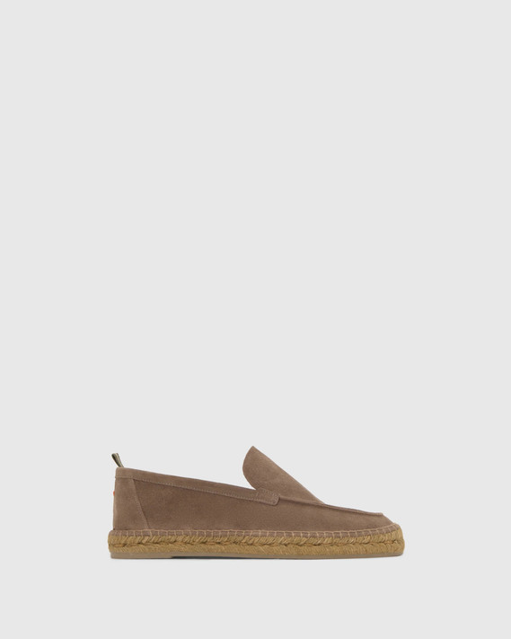Castaner - Espadrilla uomo Nino stile mocassino in suede tortora con suola in juta taupe.