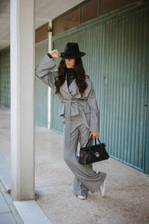 8PM - Pantalone Marigold a vita alta in tessuto misto lana spinato grigio chiaro