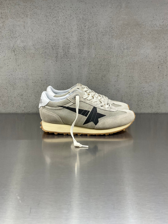 Golden Goose - Marathon uomo con tomaia in rete e suede beige e stella nera